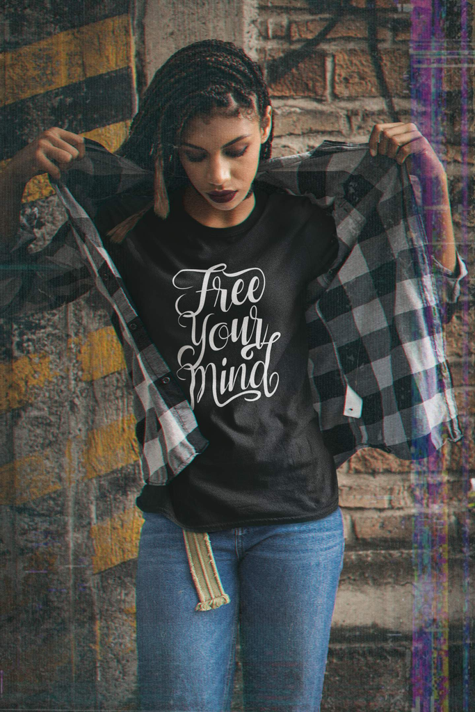 charcoal-black-free-your-mind-graphic-crew-neck-tee-woman-fashion-apparel-my-beyoutiful-boutique